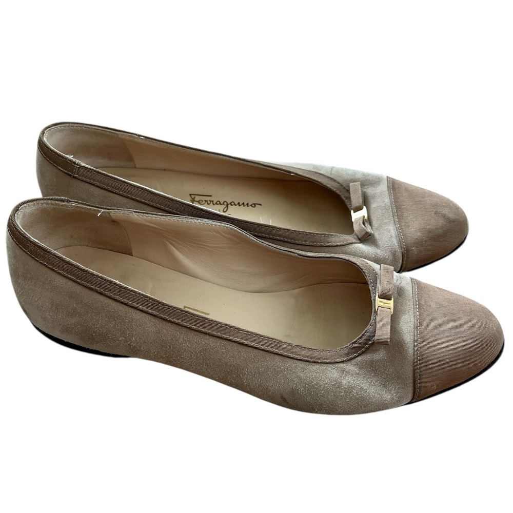 Salvatore Ferragamo Beige Suede Vara Bow Ballet Flats 7C